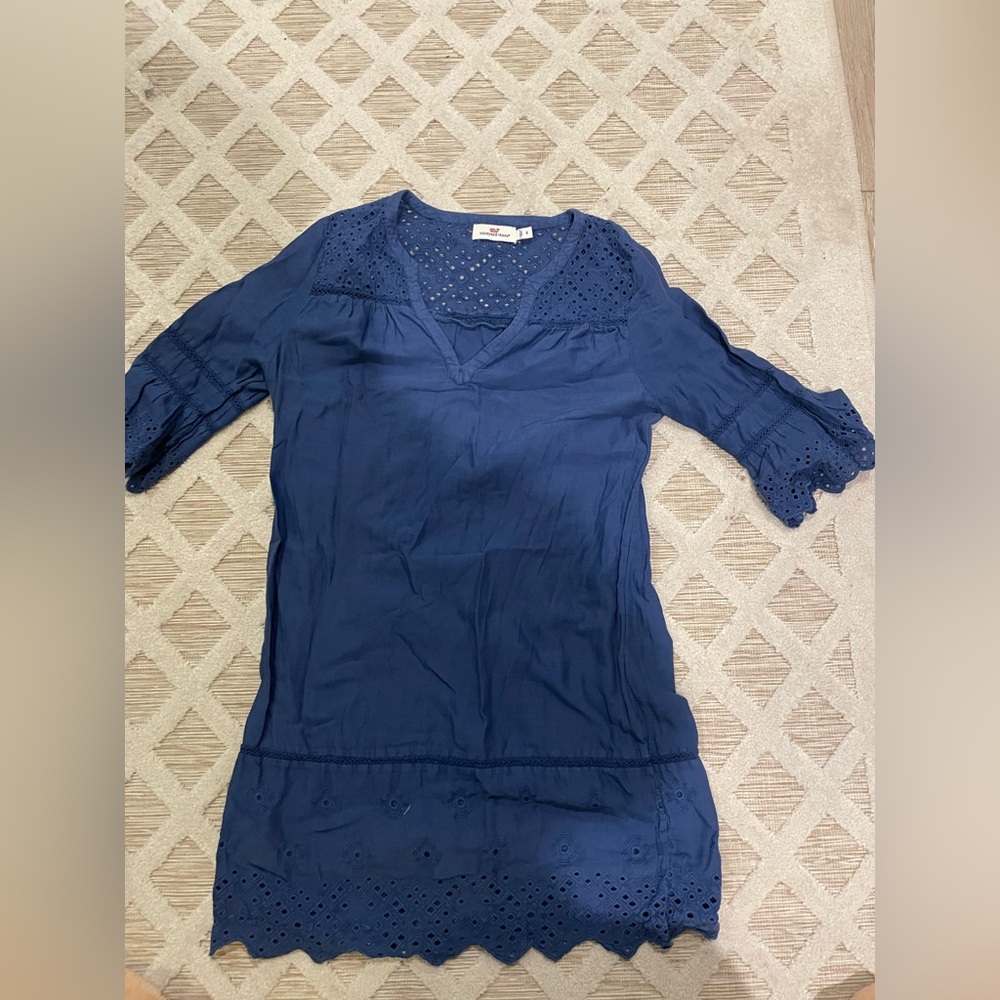 Vineyard vines lace dress